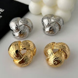 Metal flower earrings