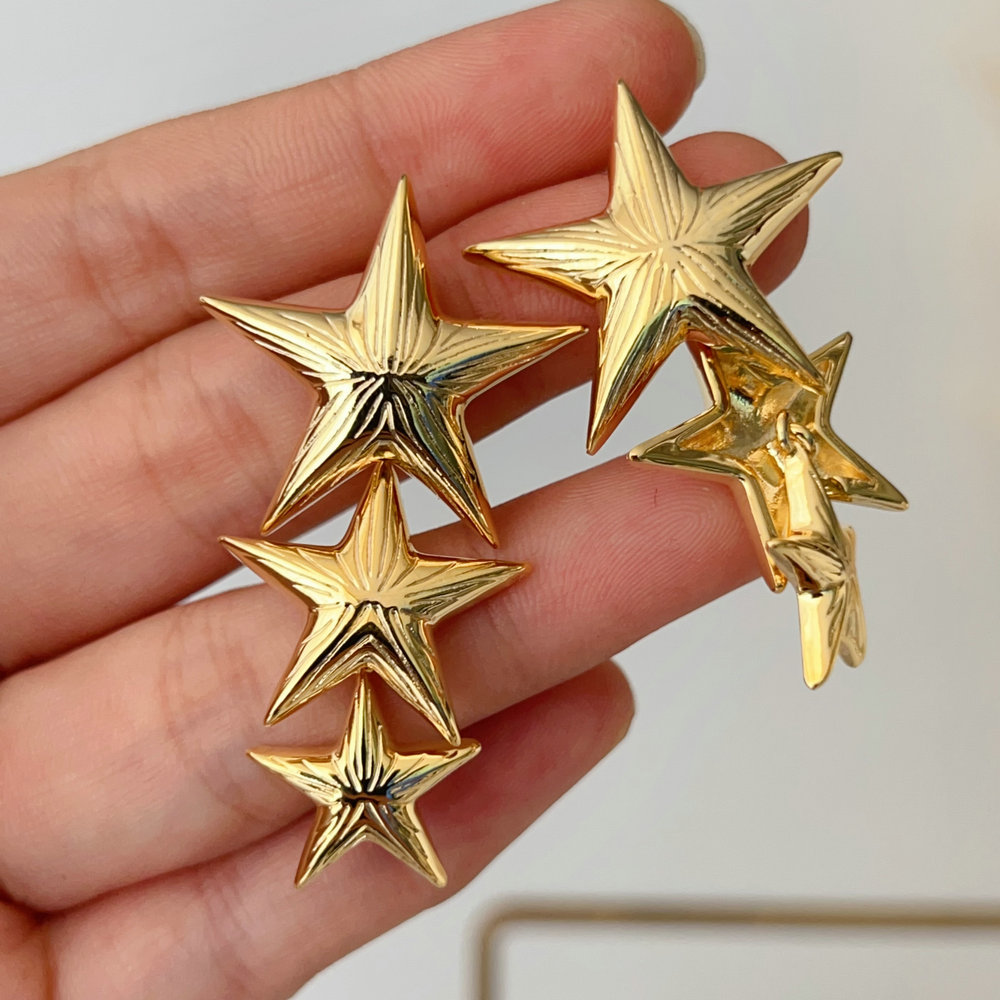Metal star earrings