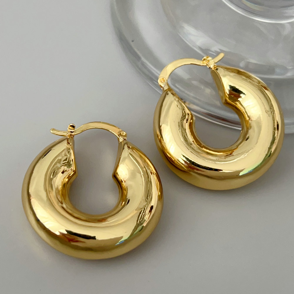 Metal chunky hoop