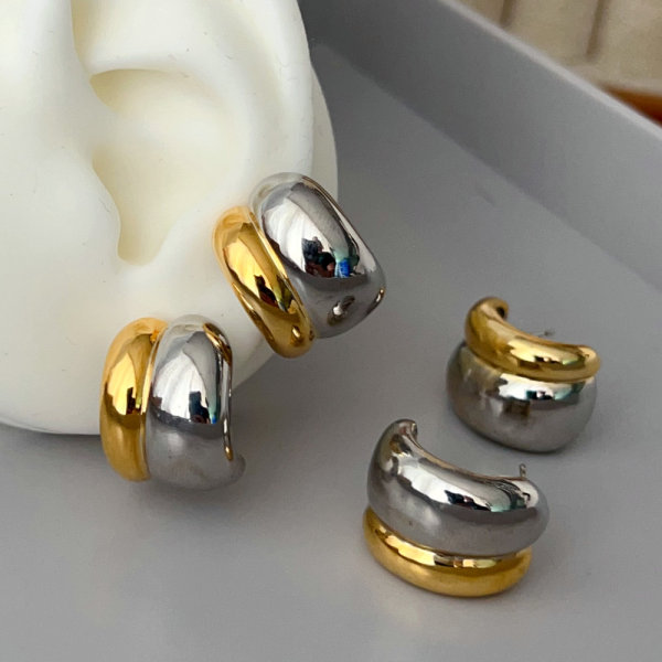 Silver and gold metal hoop