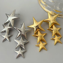 Metal star earrings