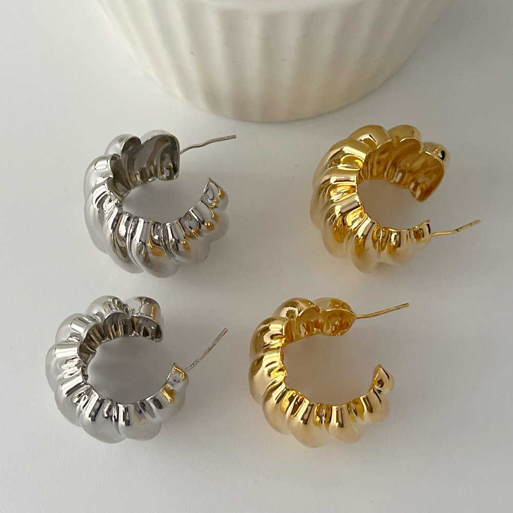 Big chunky hoop