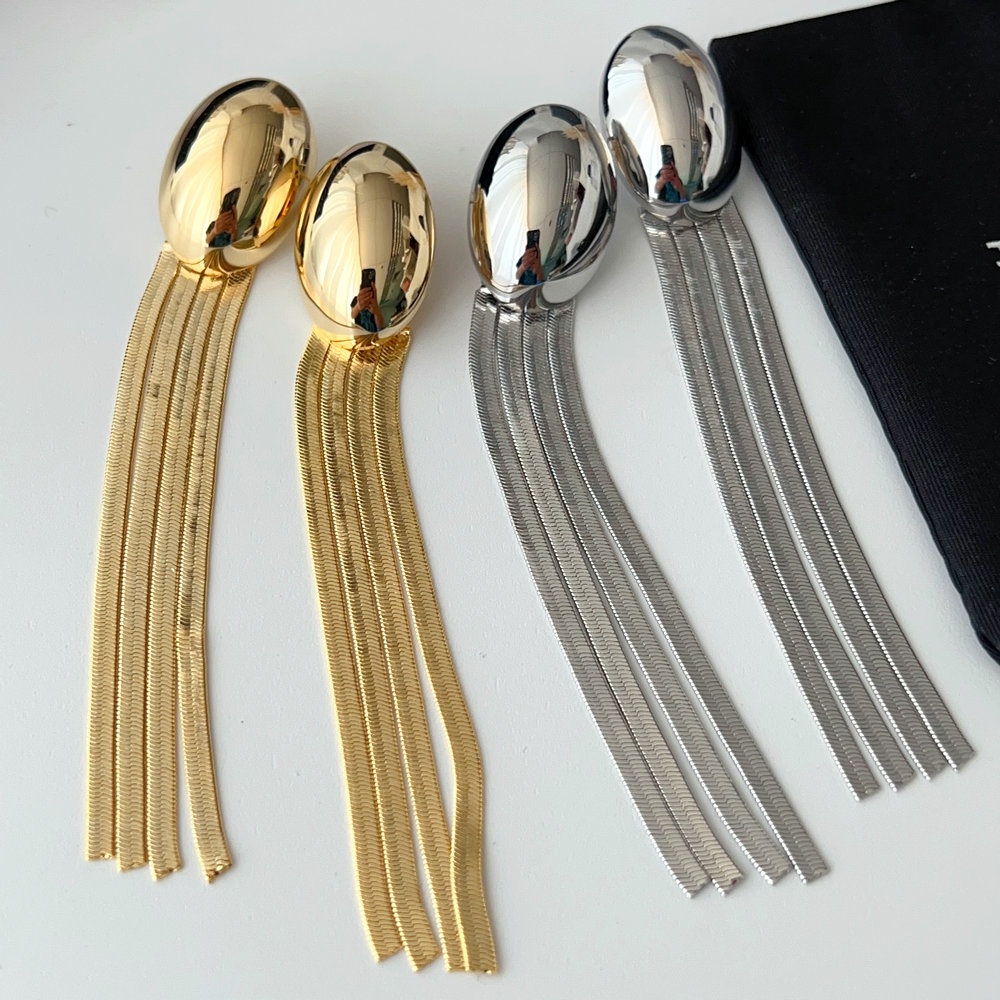 Long chain tassel oval earrings