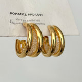 Metal fan earrings