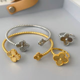 Clover bead bangle set with ring