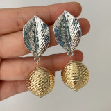 Ball leaf earrings