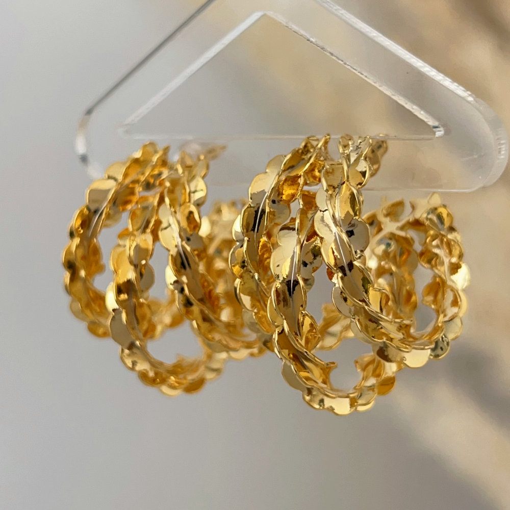 Bling metal fan earrings