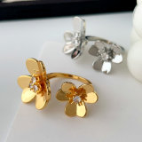 Metal flower ring