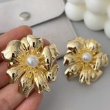 Metal chunky flower earrings