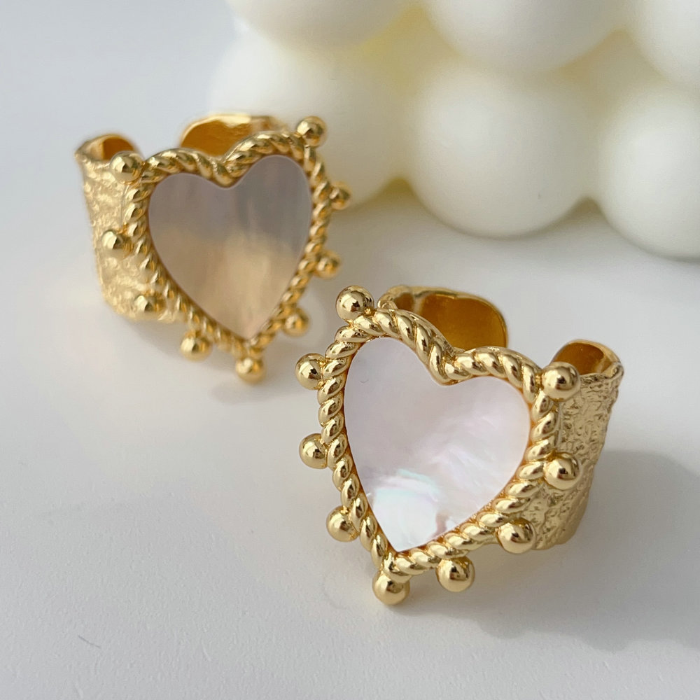Shell heart ring