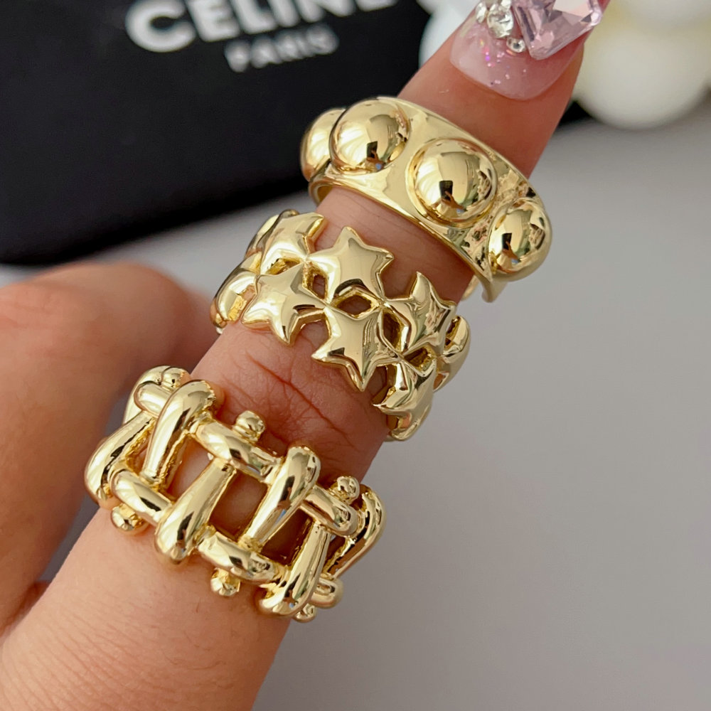 Metal star ring
