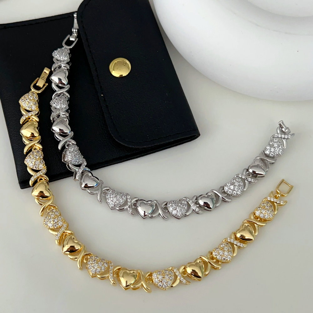 Pave heart bracelet