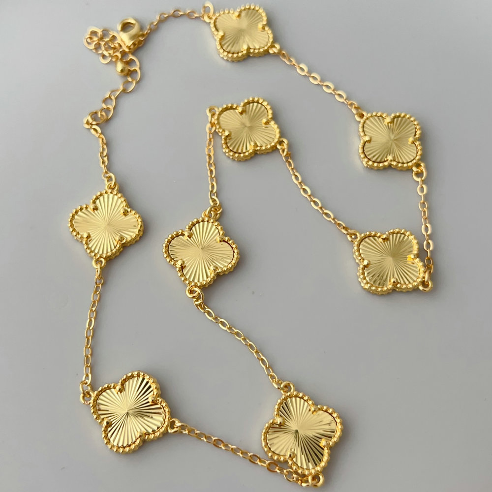 clover necklace
