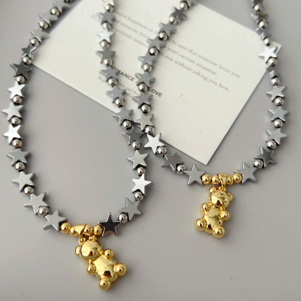 Hemitita star necklace with teddy charm