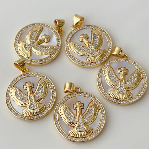 Eagle round charm
