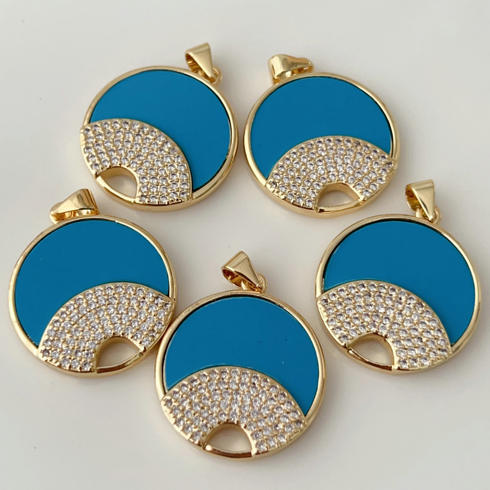Blue rainbow charm