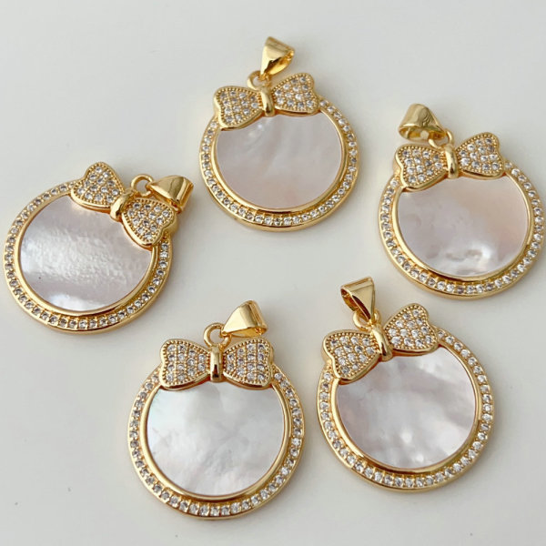 Bow shell pendant