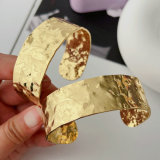 Width metal cuff