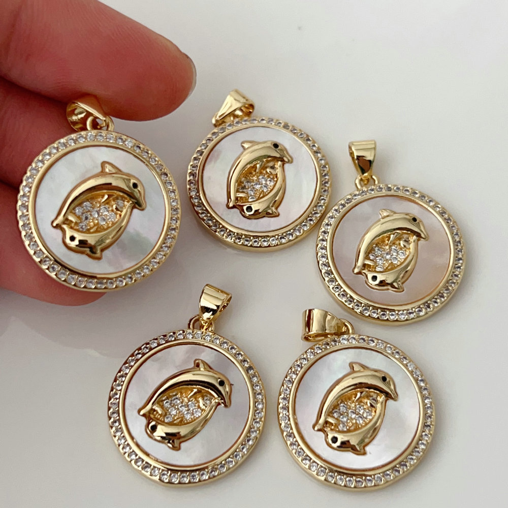 Dolphin Round Pendant