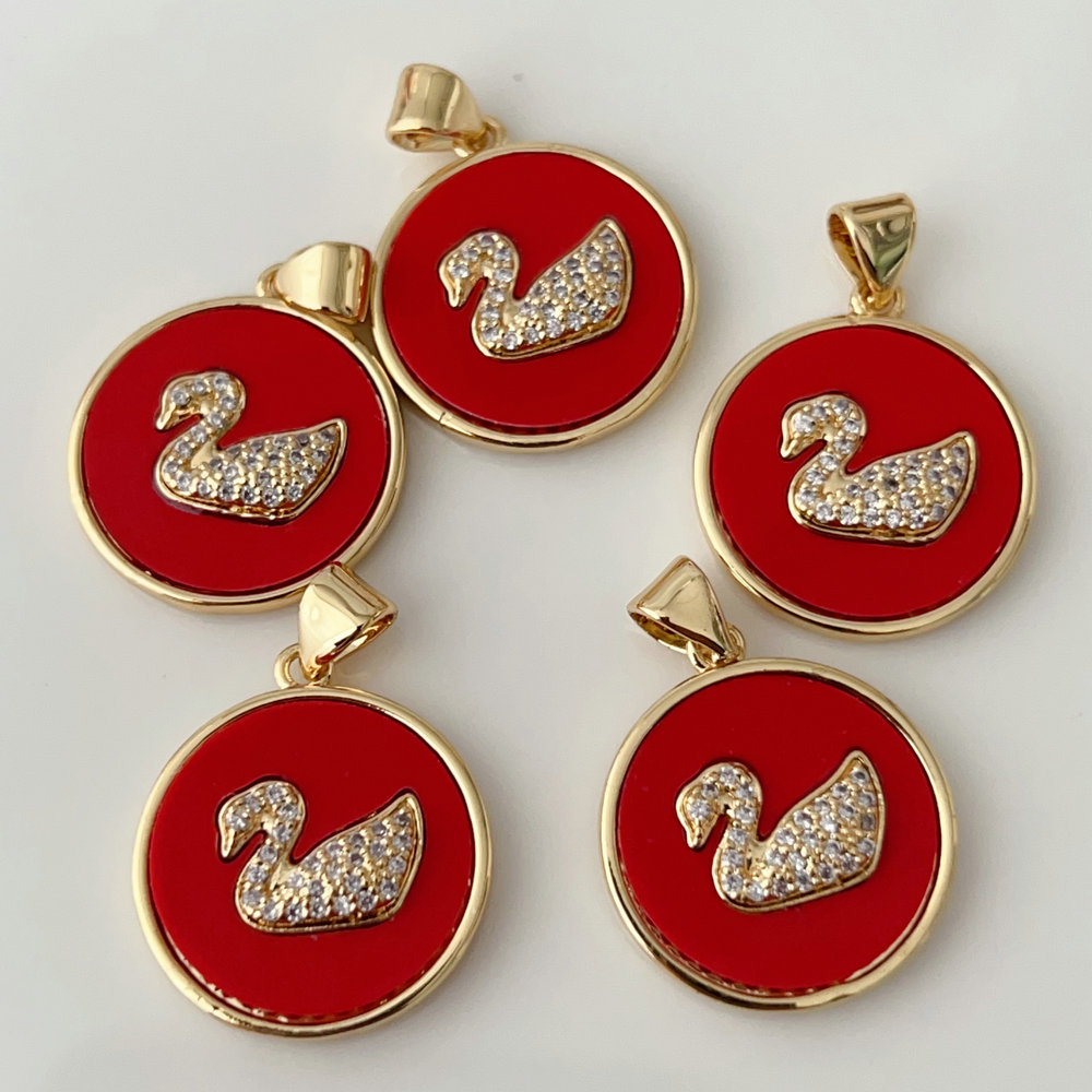 Swan Round Pendant