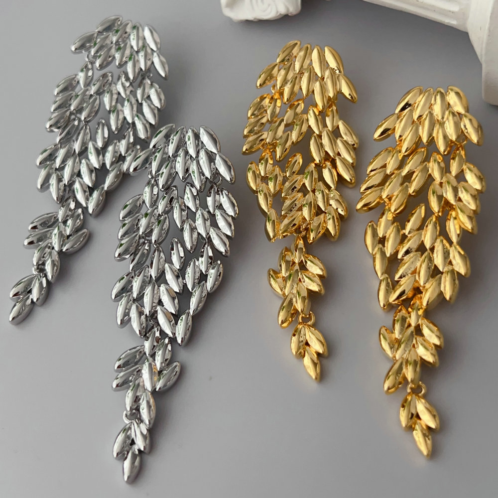 Chunky metal leaf earrings