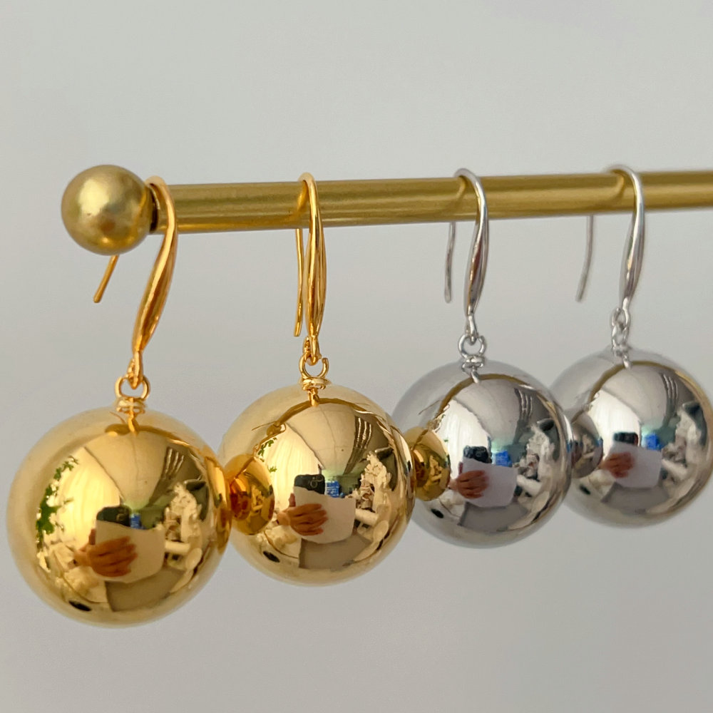 Ball gold ball drop earrings
