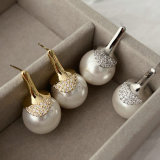 Simple pearl earrings