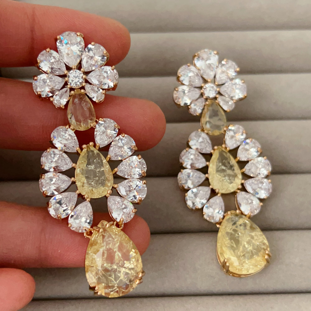 Yellow zircon flower earrings