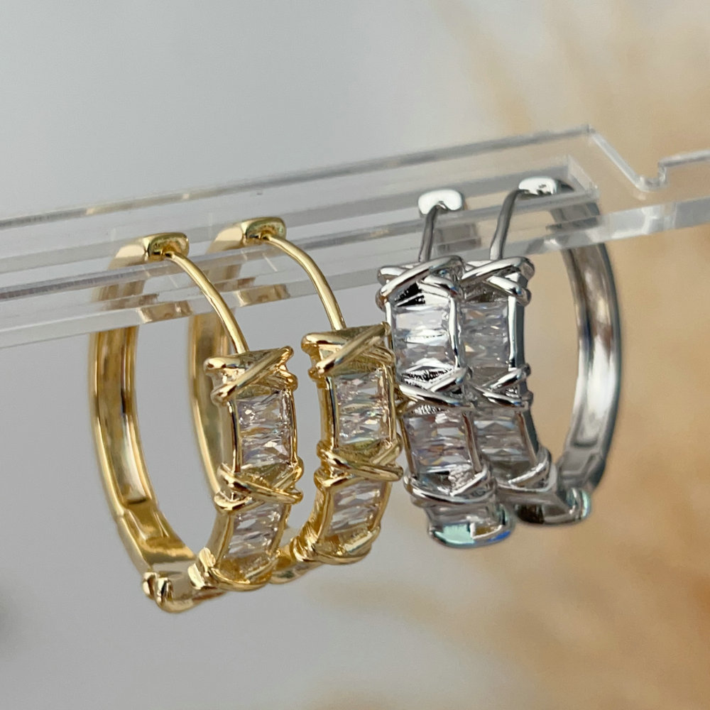 Pave cross hoop