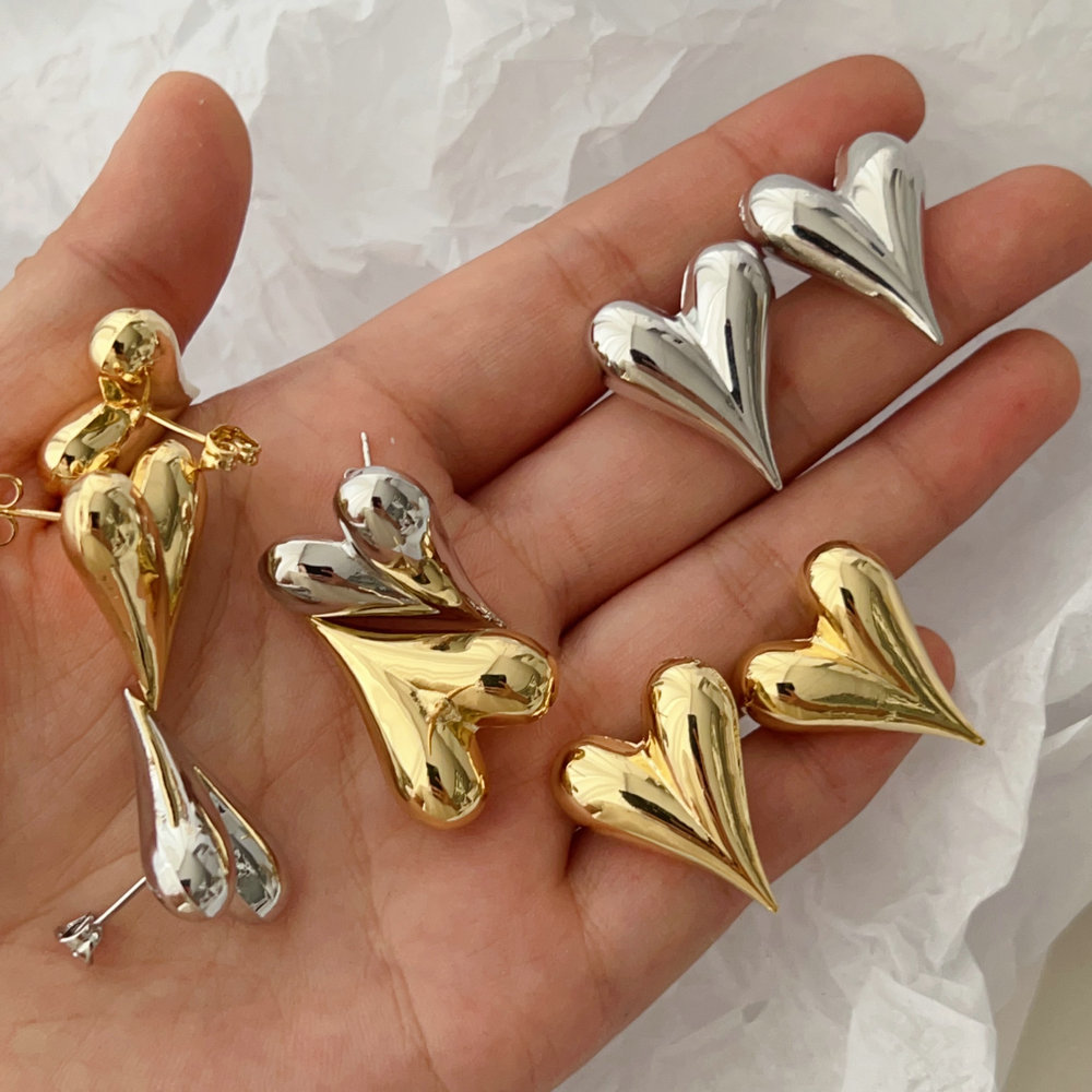 Metal heart earrings