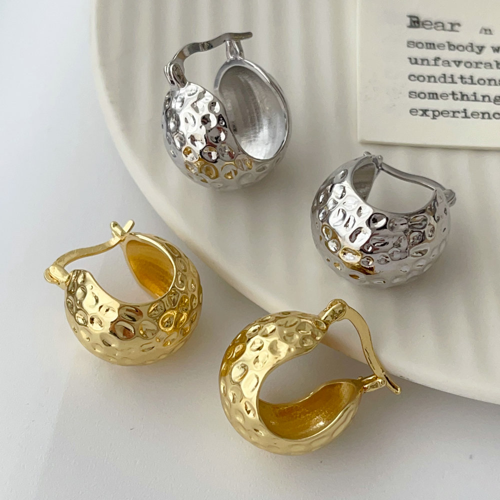 Metal ball earrings