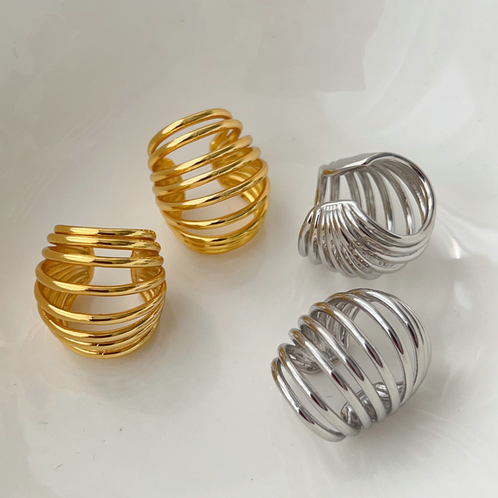Metal chunky ear cuff （per pair )