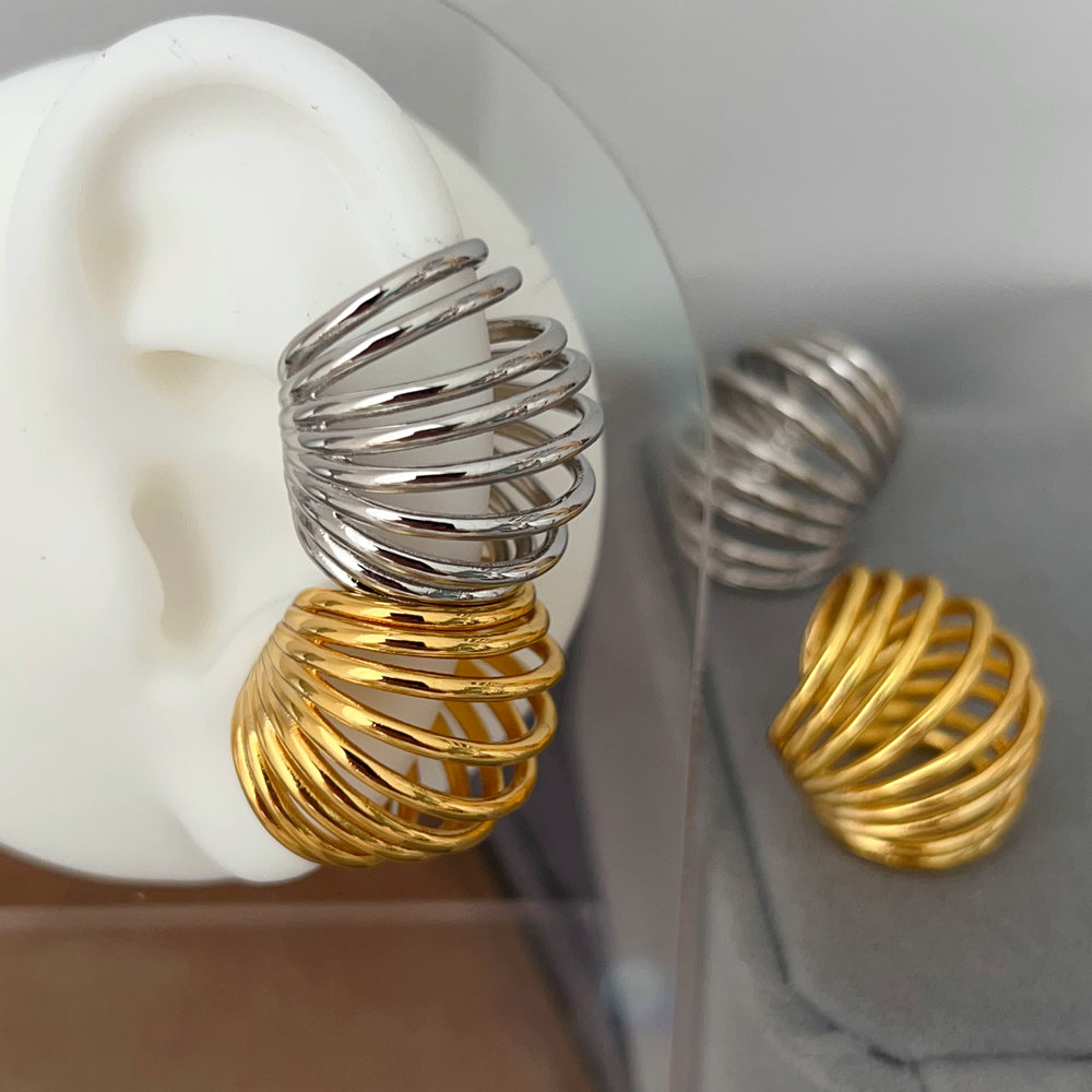 Metal chunky ear cuff （per pair )