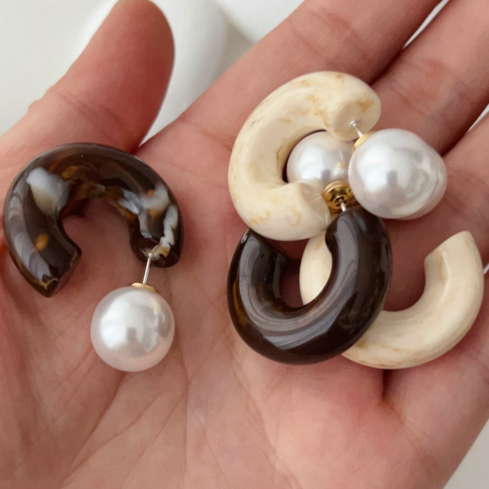 Pearl acrylic hoop