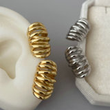 Metal twist hoop