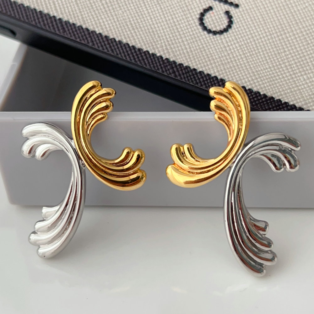 Silver and gold color mix earrings