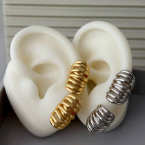 Metal twist hoop