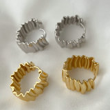 Pleated earrings