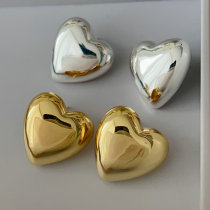 Metal heart earrings