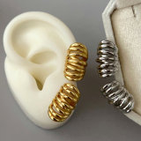 Metal twist hoop