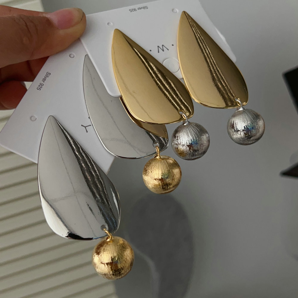 Leaf chunky earrings