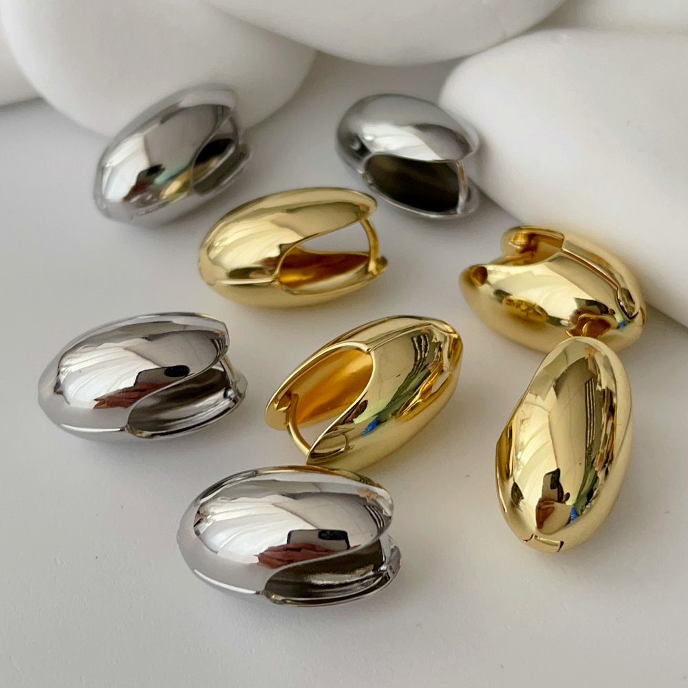 Oval egg shape earrings