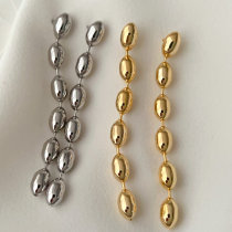 Oval bead long earrings