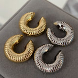 Metal chunky ear cuff