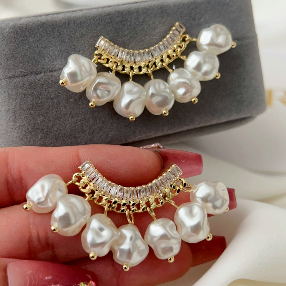 pearl charm crystal earrings