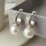 Pearl drop earrings