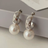 Pearl drop earrings