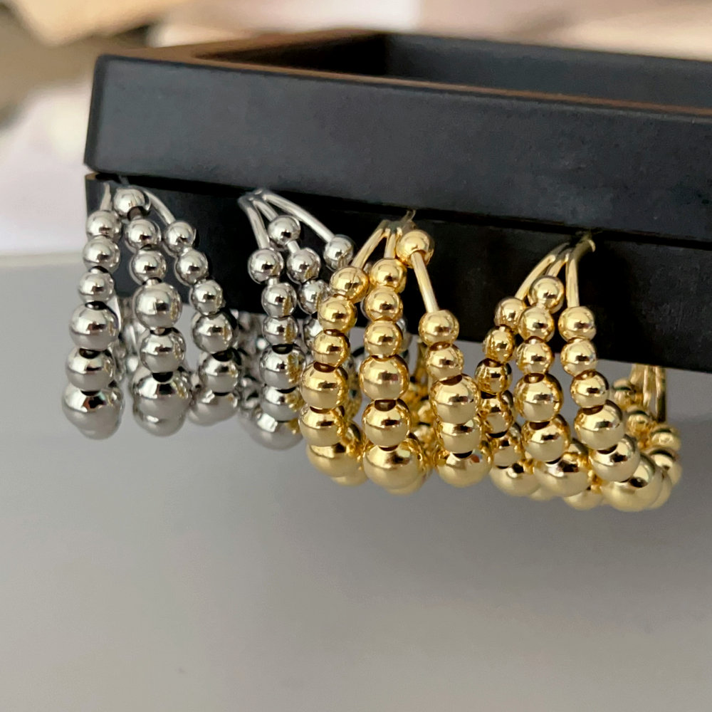 Bead fan earrings