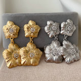 Flower earrings