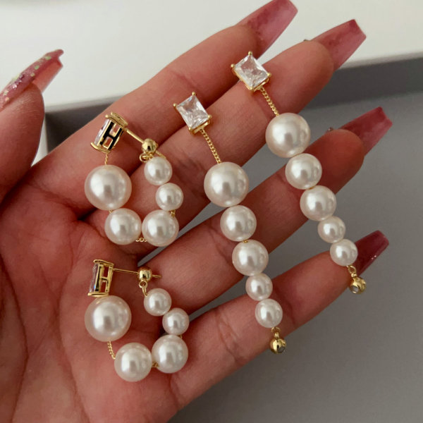 Pearl earrings